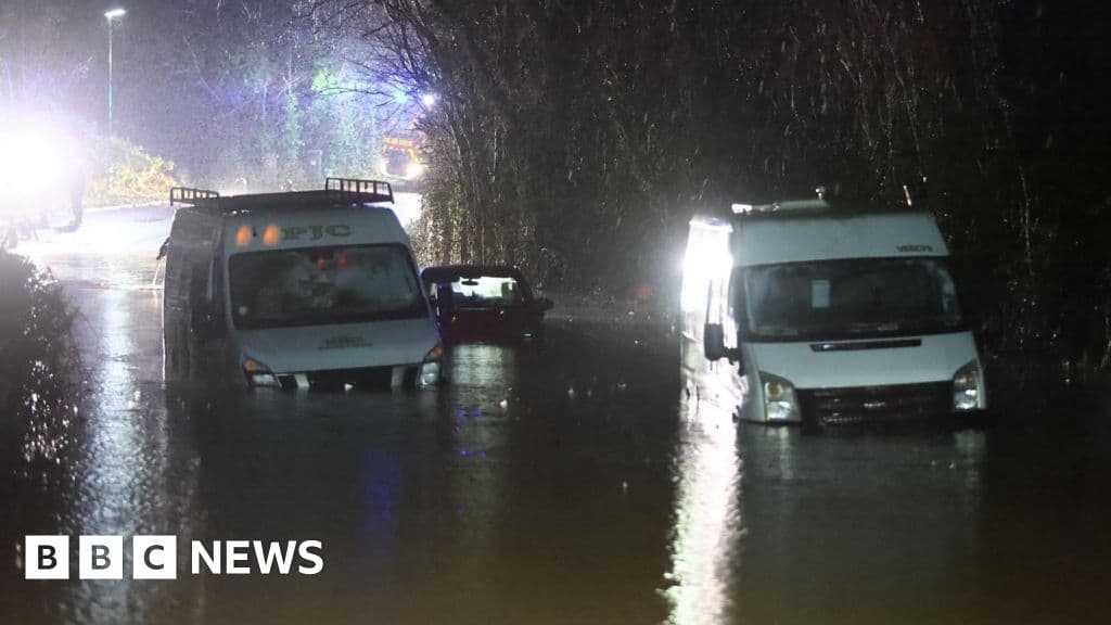 Flood Warnings Issued as Motorists Stranded in Deep Water on Isle of Wight