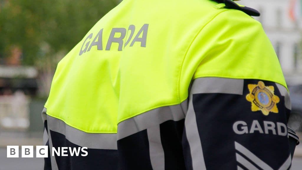 Man Dies in Collision Between Lorry and Car in County Cavan