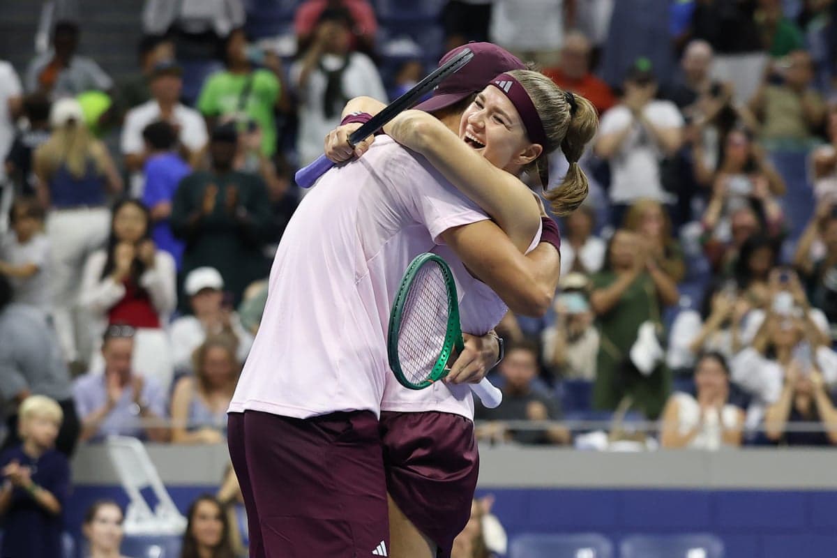 The Czech duo of Karolina Muchova and Jakub Mensik celebrate after defeating Belinda Bencic of Switzerland and Flavio Cobolli of Italy on Wednesday night in New York.
