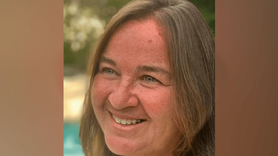 Head shot of a smiling Linda Patterson