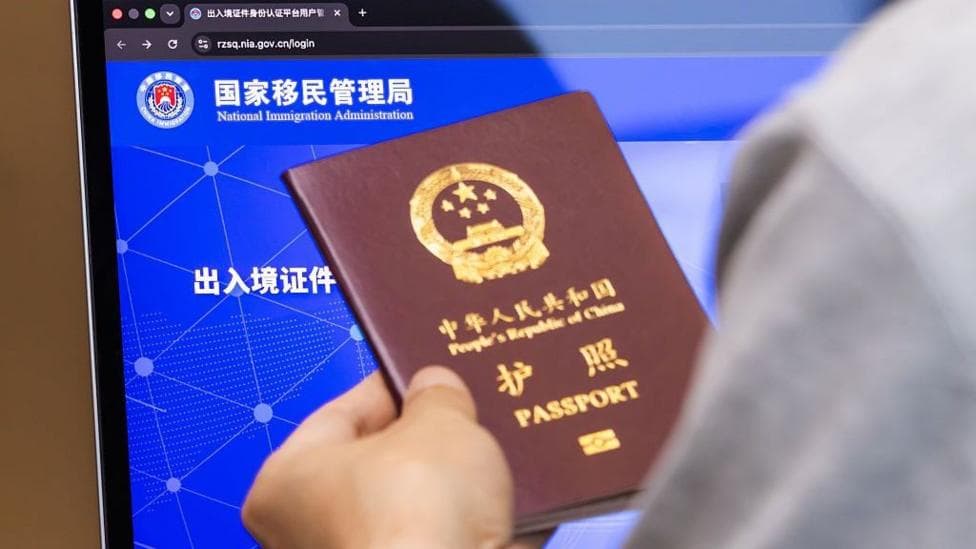 A person holding a Chinese passport