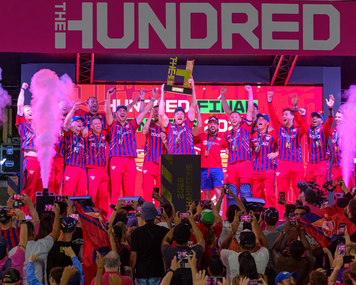 The Manchester Super Giants lift the men's Hundred trophy after winning the 2026 tournament.