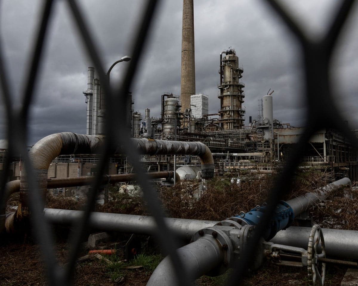 Stanlow Petrol Refinery in Ellesmere Port, England.