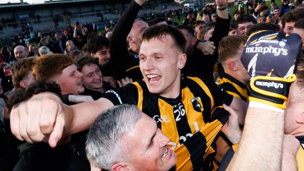 Rian O'Neill celebrates